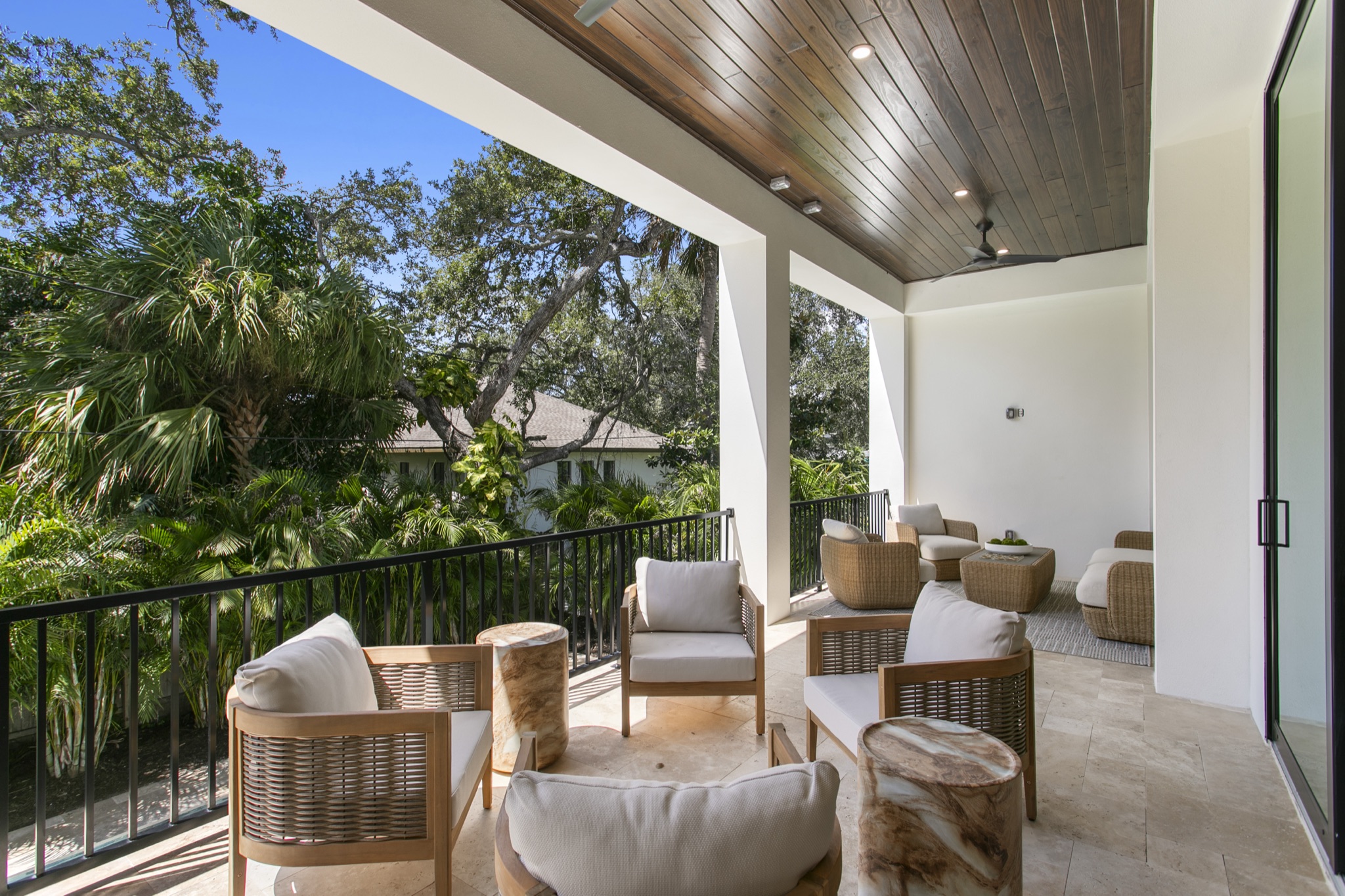 403 S Barbara - Covered lanai