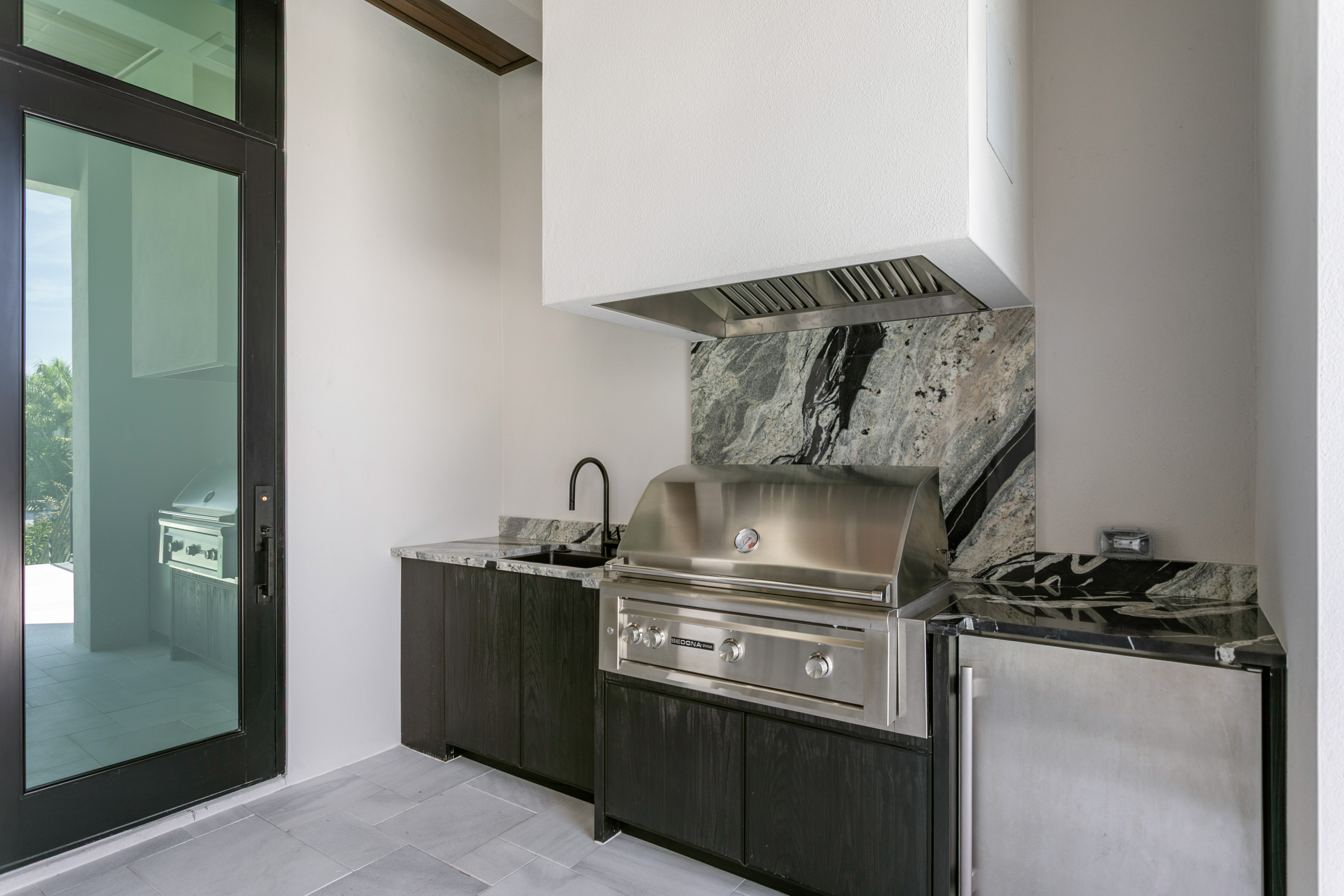 Outdoor Grill, Sink and Fridge
